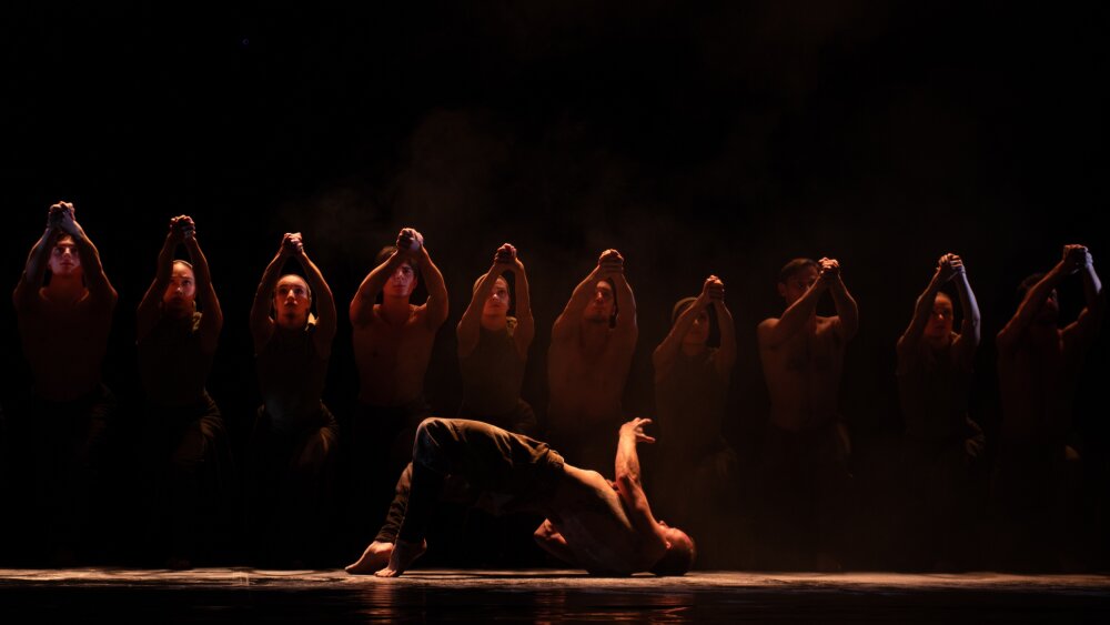 Obrázok v galérií - NDKE-DUST-Akram-Khan-2024-Foto-Anton_Faraonov--4.jpg