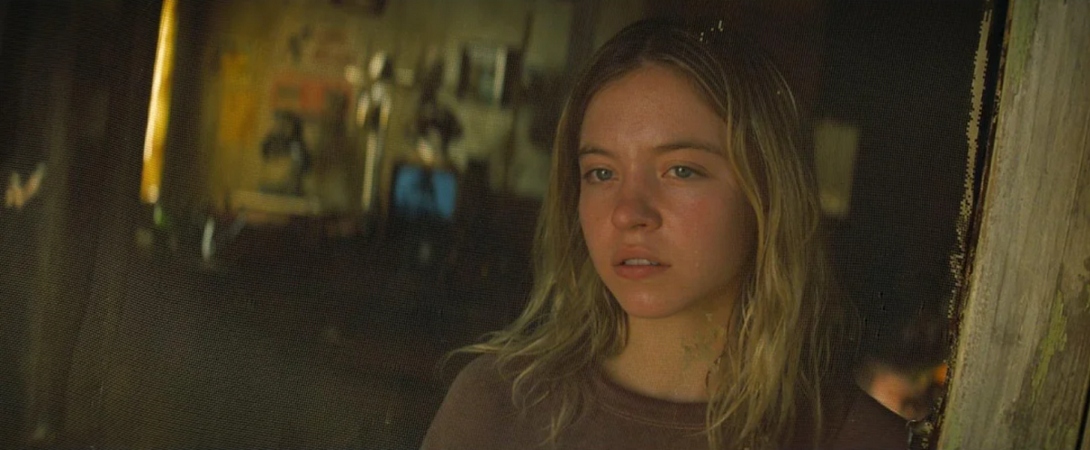 Sydney Sweeney vo filme Vtedy v Hollywoode od Quentina Tarantina