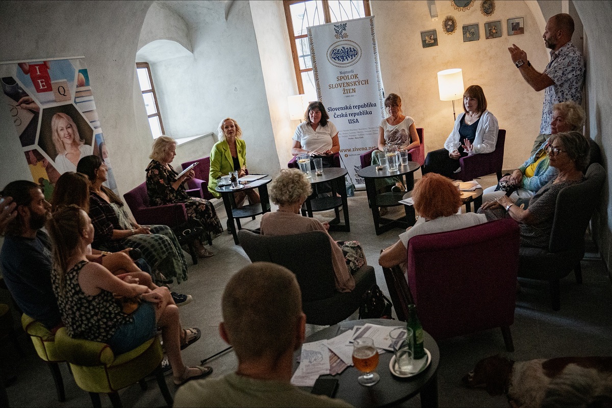 diskusia spolku Živena na festivale 4 živly