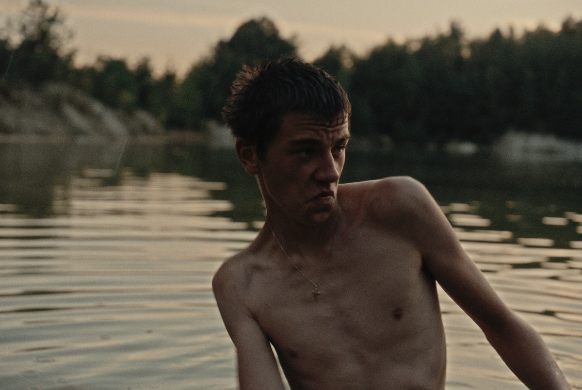 záber z filmu Hore je nebo, v doline som ja