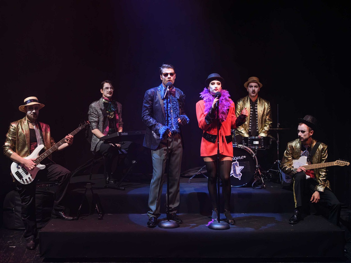 fotka z inscenácie Kabaret Metropolka