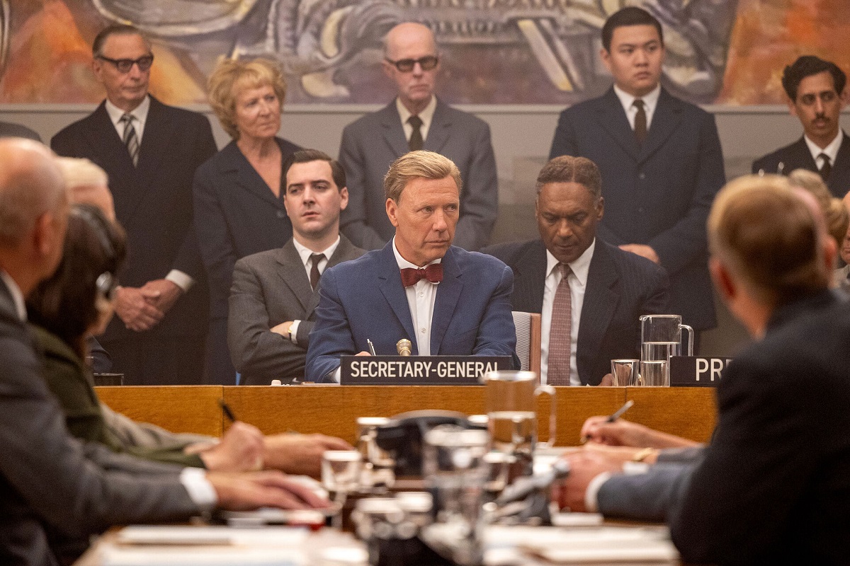 záber z filmu Hammarskjöld – Boj za mier