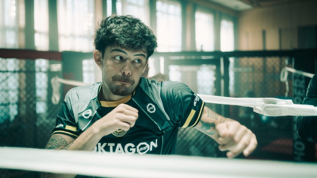 Záber z filmu bojovník