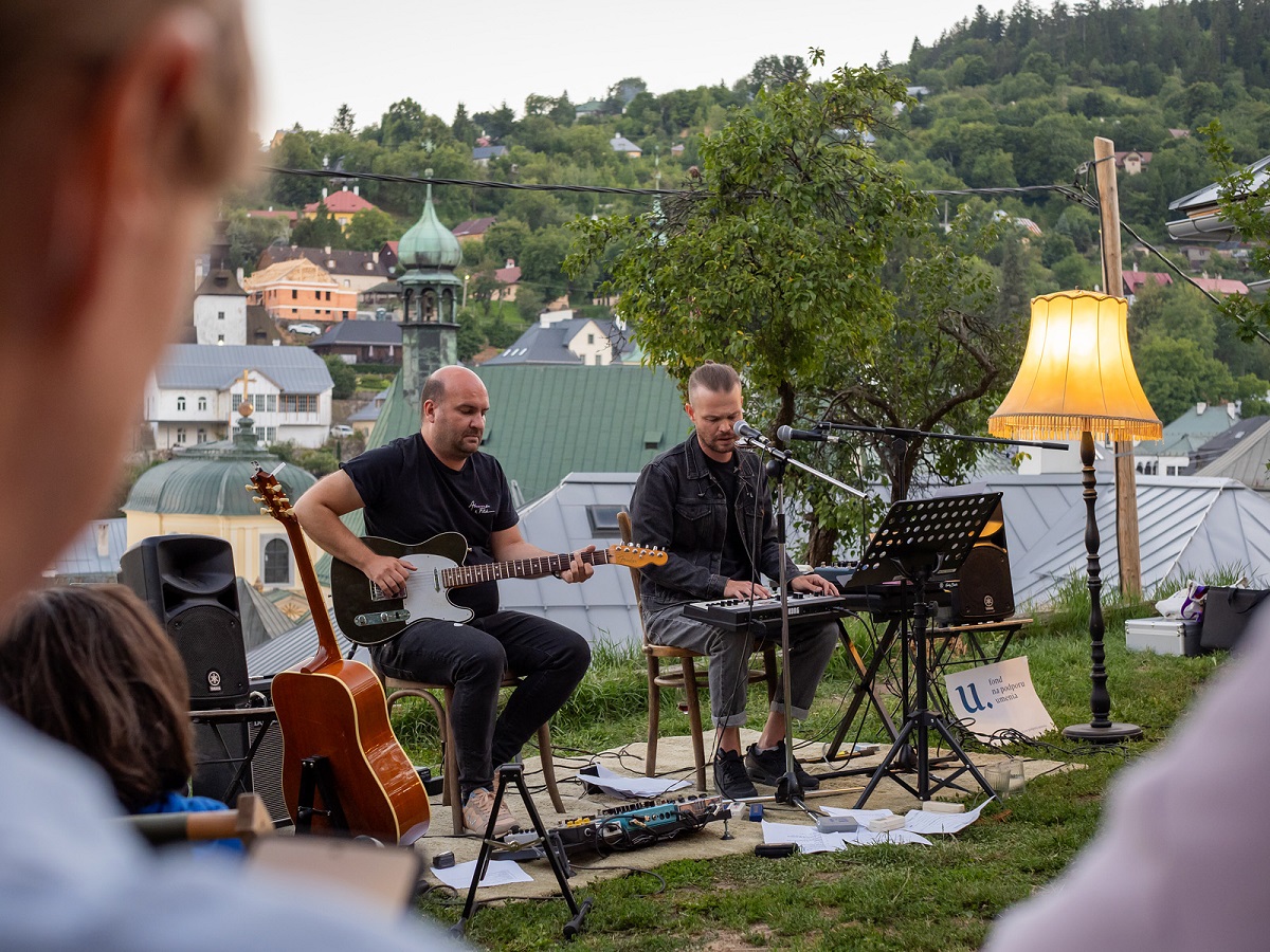 koncert na festivale 4 živly