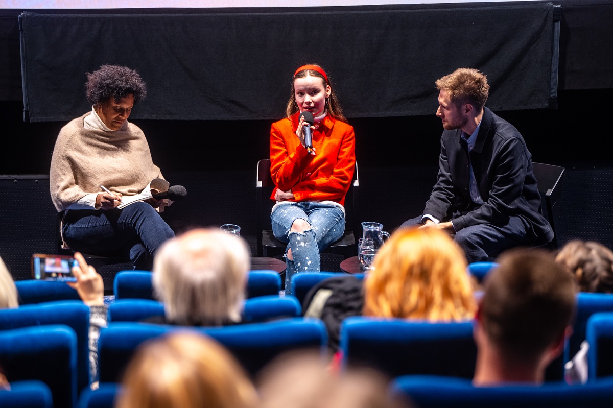 Laeni Geiseler na Be2Can