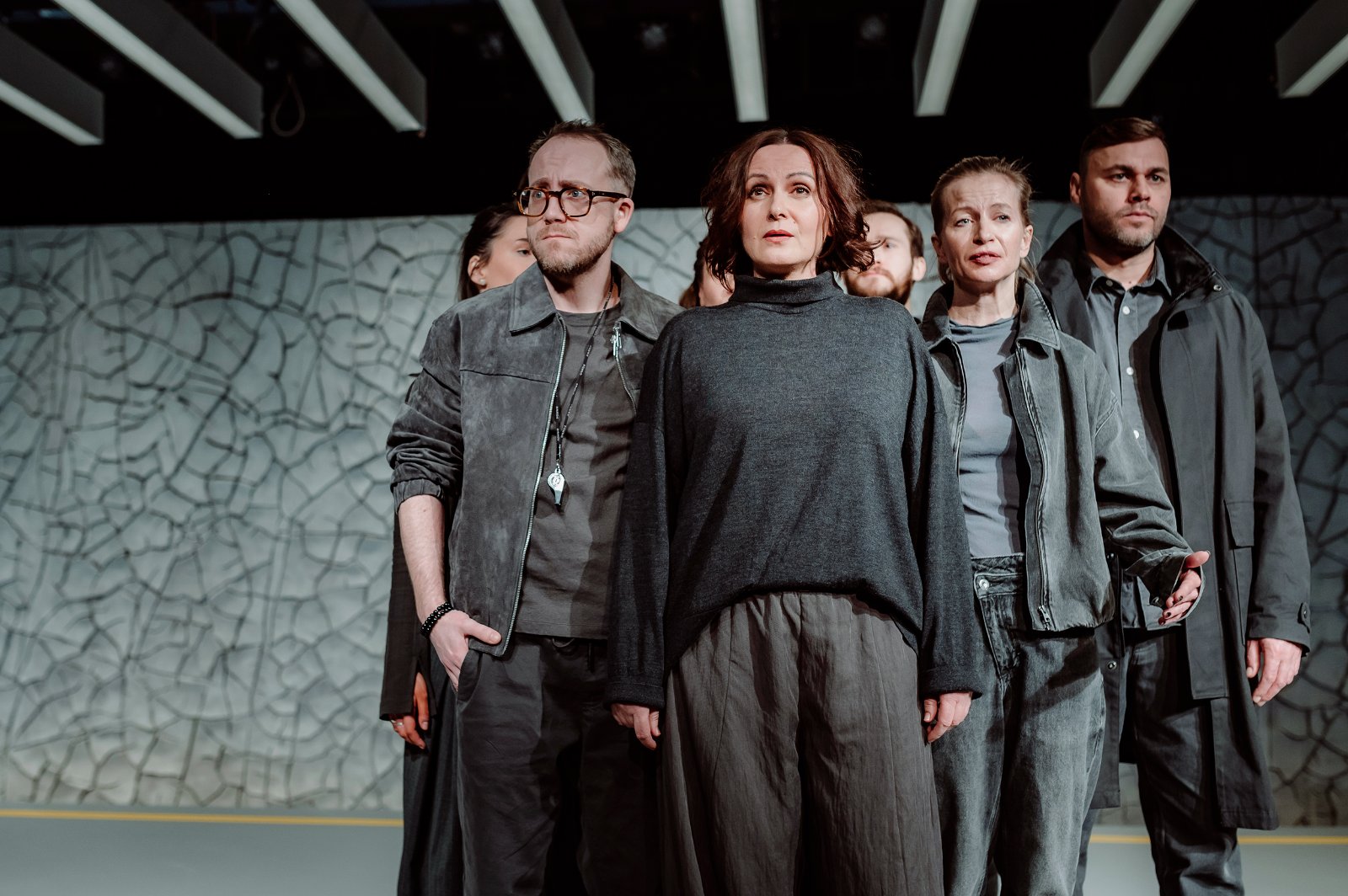 v popredí zľava Michal Novodomský, Ľudmila Dutková, Iveta Pagáčová & Matej Lacko